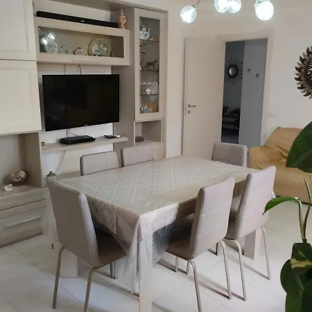 Da Maurizio E Luisa Vakantiehuis Castiadas